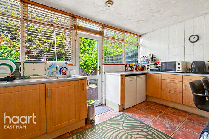 3 Bedroom Terraced House For Sale In Stokes Road, London, E6