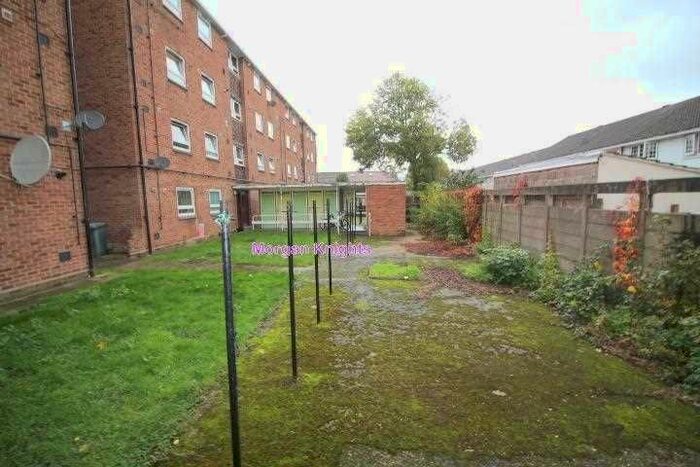 1 Bedroom Flat To Rent In Parr Road, East Ham, E6