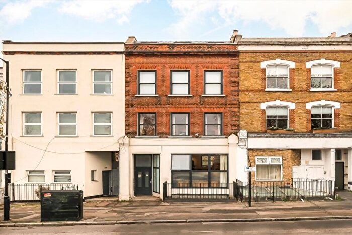 1 Bedroom Flat For Sale In Chatsworth Road, Clapton, E5