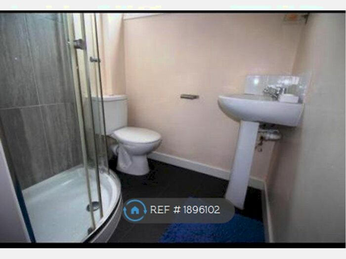 1 Bedroom Flat To Rent In Gippeswyk Avenue, Ipswich, IP2