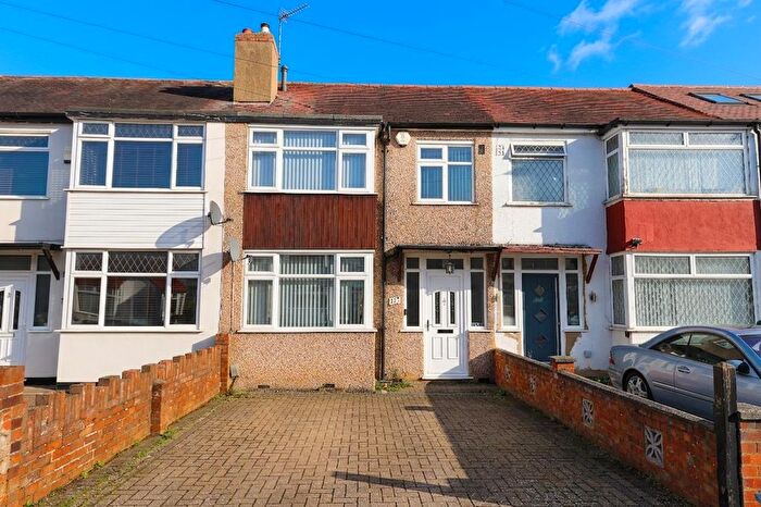 3 Bedroom Terraced House For Sale In Midhurst Gardens, Hillingdon, UB10