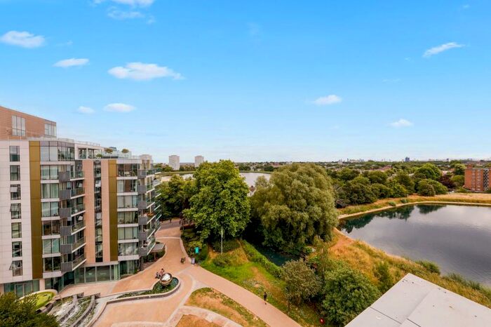 2 Bedroom Penthouse To Rent In Goodchild Road, London, N4