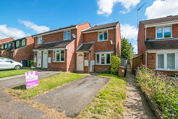 1 Bedroom End Of Terrace House To Rent In Church Field, Ware, SG12