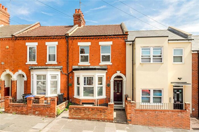 3 Bedroom Terraced House For Sale In Adams Avenue, Northampton, Northamptonshire, NN1