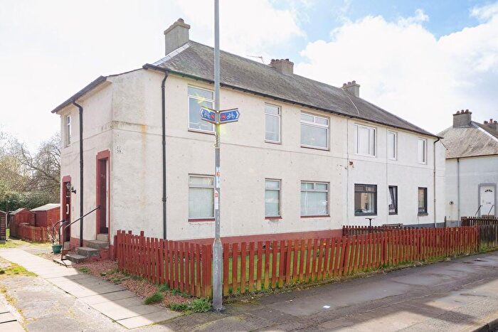 3 Bedroom Flat For Sale In Kelvin Street, Grangemouth, FK3