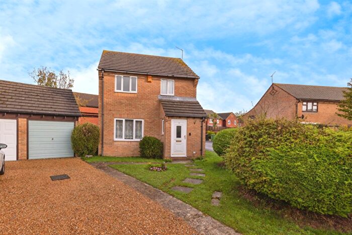 3 Bedroom Detached House For Sale In Althorpe Drive, Portsmouth, PO3