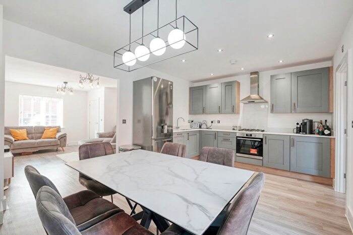 3 Bedroom Semi Detached House For Sale In Ardern Drive, Cofton Hackett, B45