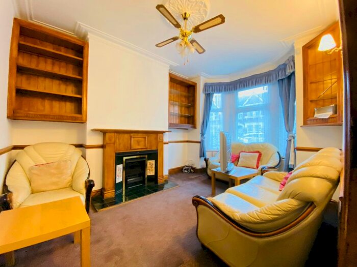 4 Bedroom Terraced House To Rent In Hampton Road, Ilford, IG1