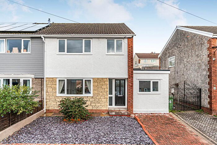 3 Bedroom Semi Detached House For Sale In Heol Dyhewydd, Llantwit Fardre, Pontypridd, CF38