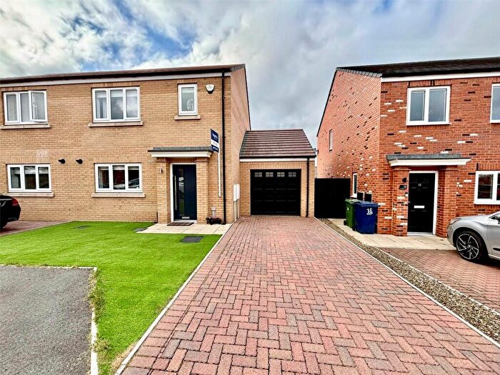 3 Bedroom Semi-Detached House For Sale In Pocklington Way, Hetton Le Hole, DH5