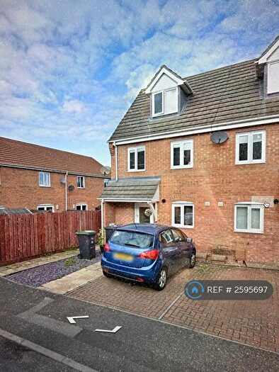 3 Bedroom End Of Terrace House To Rent In Lindum Mews, North Hykeham, Lincoln, LN6