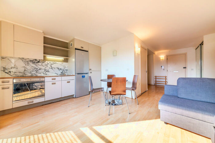 Apartment To Rent In Idaho Building, Deals Gateway, Deptford, London, SE13