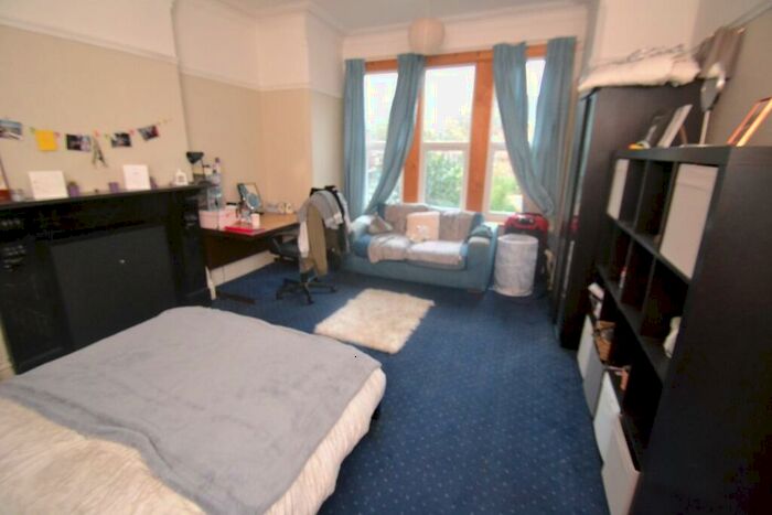 7 Bedroom Detached House To Rent In Hope Drive, The Park, Nottingham, NG7