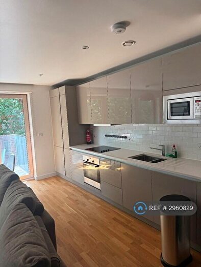 2 Bedroom Flat To Rent In Rodney Road, London, SE17