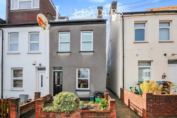 2 Bedroom End Of Terrace House To Rent In Canon Road, Bromley, BR1