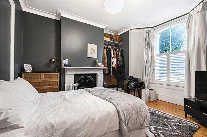 3 Bedroom Terraced House For Sale In Elderfield Road, London, E5