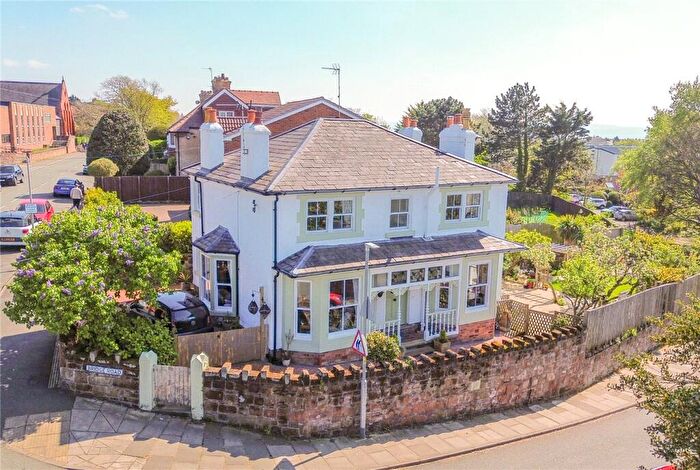 4 Bedroom Detached House For Sale In Darmonds Green, West Kirby, Wirral, CH48