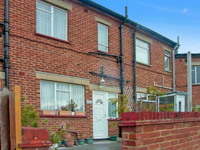 2 Bedroom Flat To Rent In Pembroke Road, Ruislip Manor, Ruislip, HA4