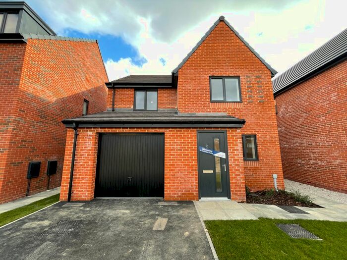 3 Bedroom Detached House To Rent In Elderflower Drive, Manchester, M6