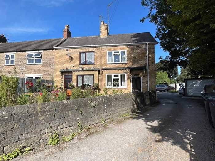 2 Bedroom Town House To Rent In Town End, Bolsover, Chesterfield, S44