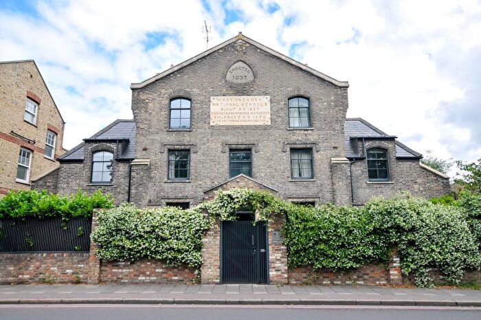 3 Bedroom Flat For Sale In Grange Hall, Stoke Newington, N16