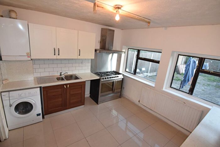 4 Bedroom Terraced House To Rent In Christchurch Road, Ilford, IG1