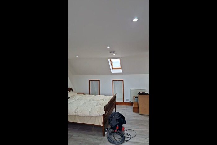 1 Bedroom Studio To Rent In Dorset Road, London, SW19
