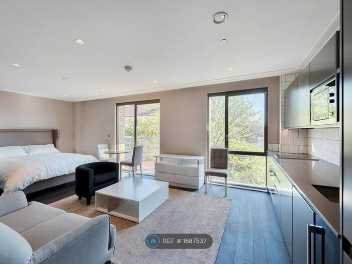 Studio To Rent In Queens Wharf, London, W6
