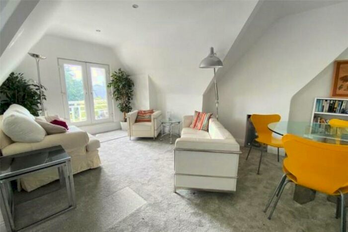 2 Bedroom Apartment To Rent In St. Catherines Road, Littlehampton, BN17