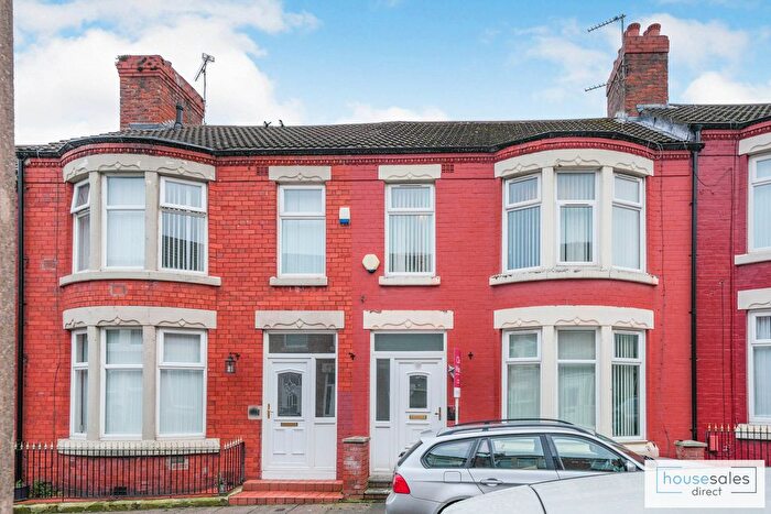 3 Bedroom Terraced House For Sale In Colwyn Street, Birkenhead, CH41