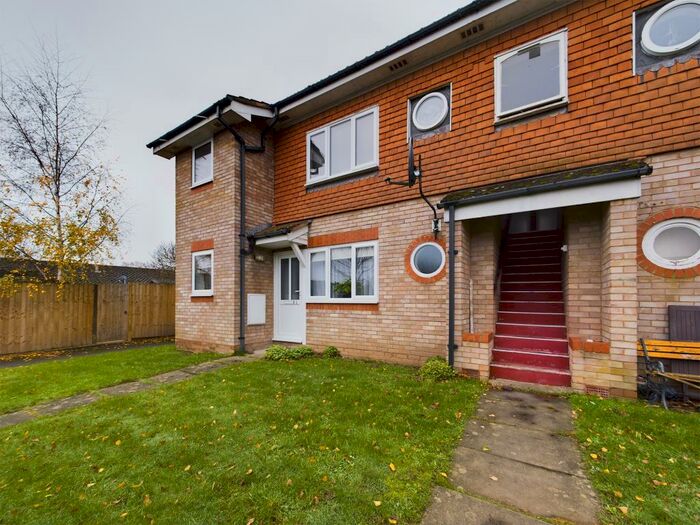 1 Bedroom Flat To Rent In Lingfield Walk, Hereford, HR4