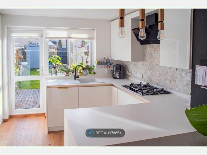 2 Bedroom Terraced House To Rent In Willow Close, Bath, BA2