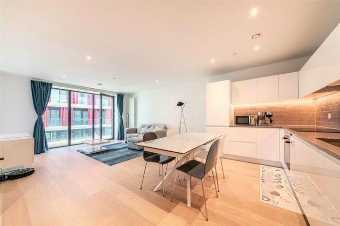 2 Bedroom Apartment To Rent In Fairwater House, Bonnet Street, Royal Wharf, London, E16