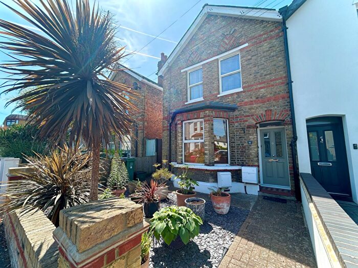 1 Bedroom Flat To Rent In Wallington, SM6