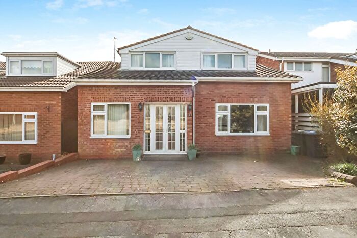 4 Bedroom Detached House For Sale In Tuckwell Close, Southam, CV47