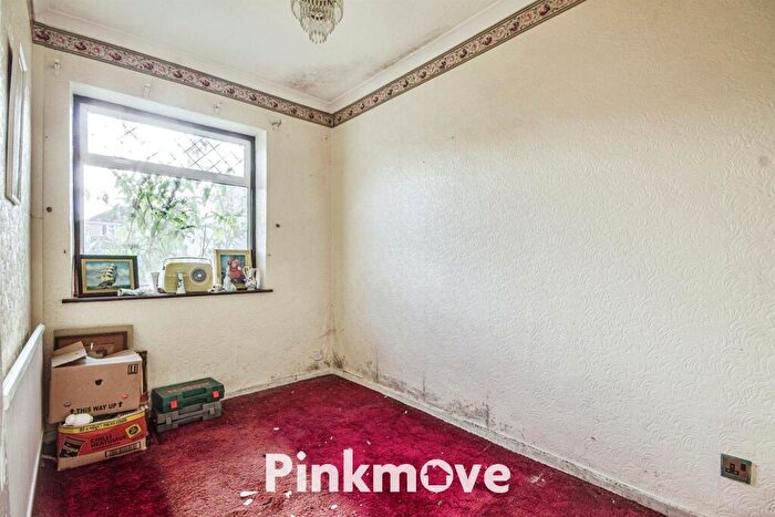 2 Bedroom Detached Bungalow For Sale In Liswerry Road, Newport, NP19