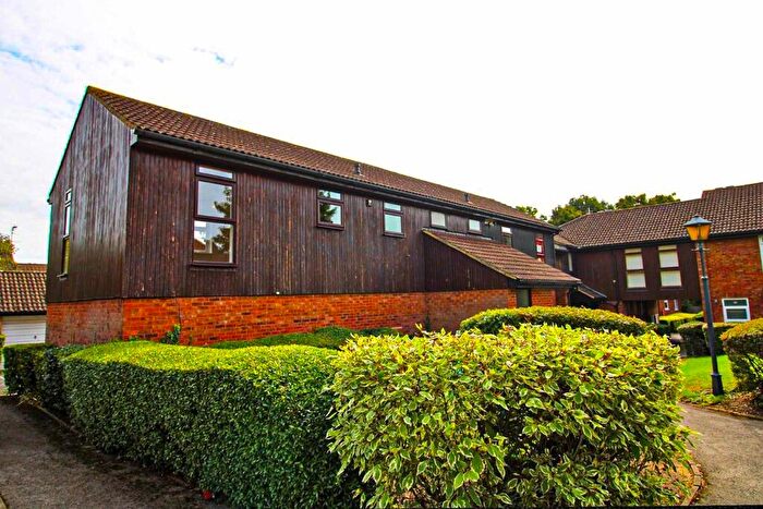 1 Bedroom Apartment To Rent In Fleetham Gardens, Lower Earley, Reading, Berkshire, RG6