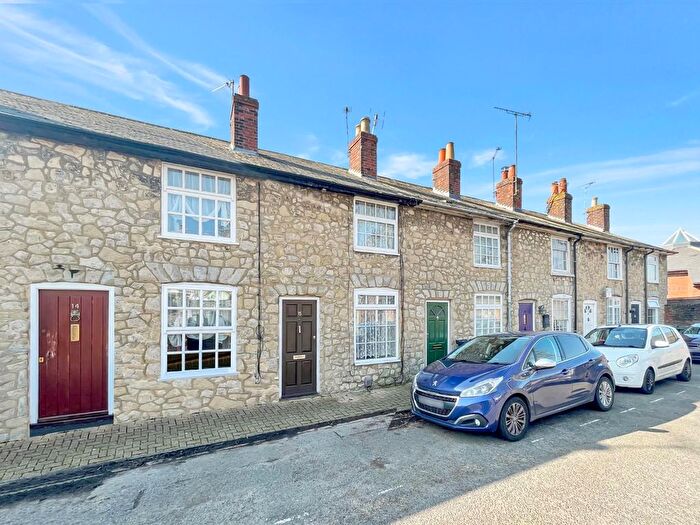 2 Bedroom Terraced House To Rent In Barrow Hill Cottages, Ashford, TN23