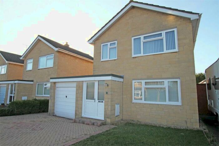 3 Bedroom Detached House To Rent In Hollis Way, Southwick, Trowbridge, BA14