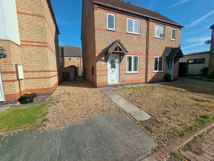 2 Bedroom Semi-Detached House To Rent In Primrose Close, Morton, Bourne, PE10