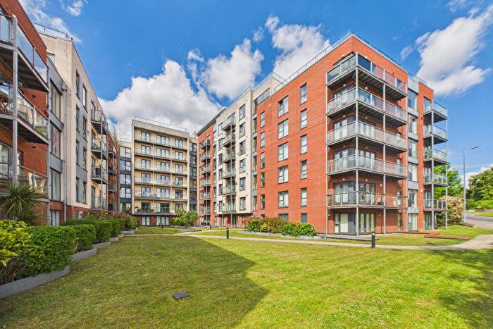 2 Bedroom Apartment For Sale In Midland Road, Hemel Hempstead, HP2