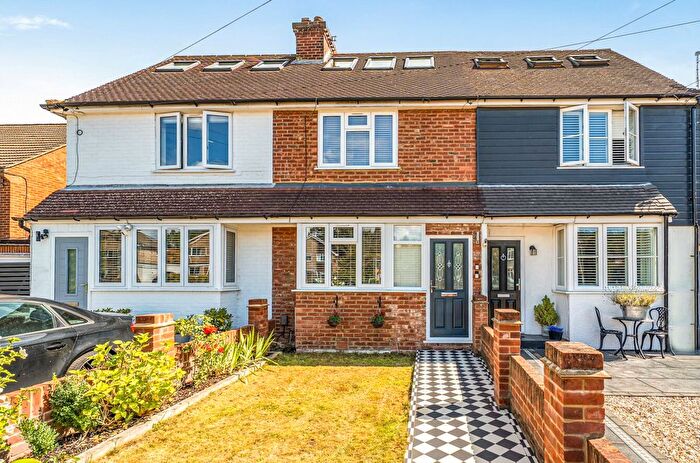 4 Bedroom Terraced House For Sale In Hamesmoor Road, Mytchett, Camberley, Surrey, GU16
