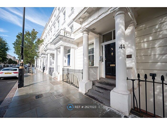 3 Bedroom Flat To Rent In Claverton Street, London, SW1V