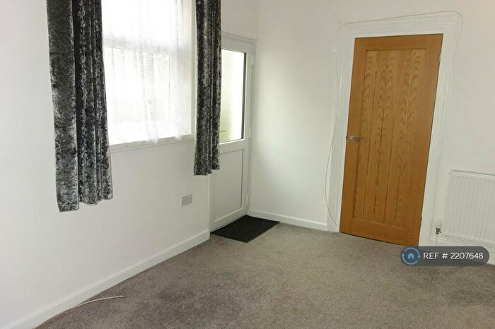 1 Bedroom Flat To Rent In Kingsley Road, Plymouth, PL4