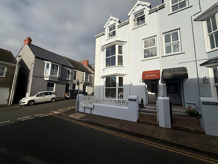 7 Bedroom End Of Terrace House For Sale In Harding Street, Tenby, Pembrokeshire, SA70