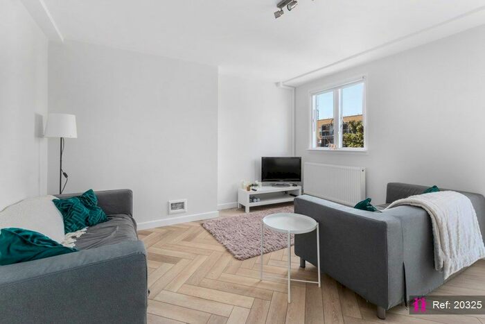 3 Bedroom Maisonette To Rent In Shurland Gardens, Willowbrook Estate, London, SE15