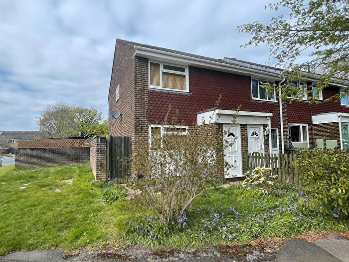 2 Bedroom End Of Terrace House For Sale In Cheviot Drive, Dibden, SO45