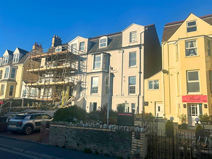 2 Bedroom Flat To Rent In St. James Place, Ilfracombe, EX34
