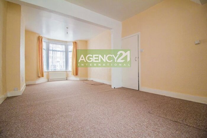 3 Bedroom Terraced House To Rent In Southchurch Road, East Ham, E6