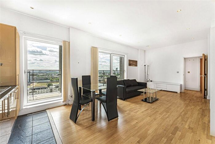 2 Bedroom Apartment To Rent In Indescon Square, London, E14